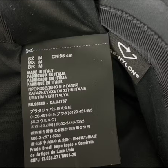 PRADA RE-NYLON POUCH BUCKET HAT BLACK SIZE MEDIUM - Picture 4 of 8